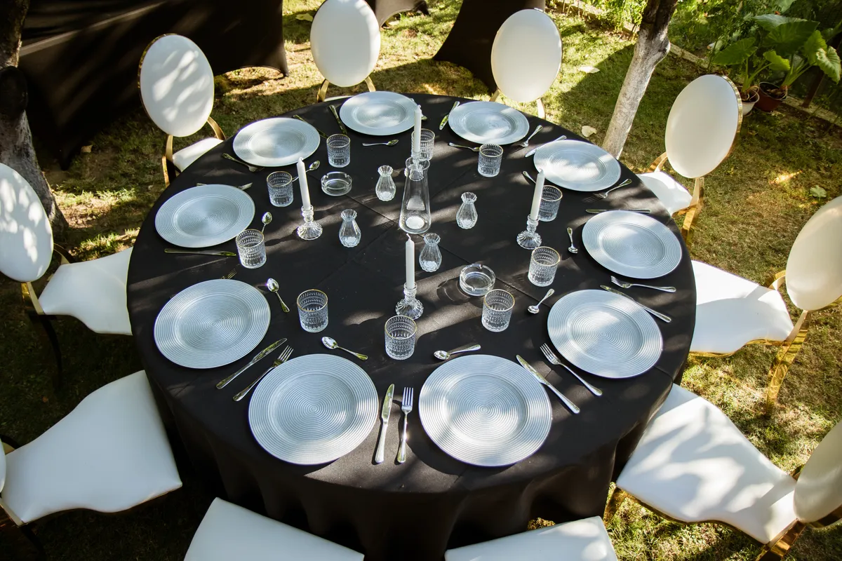 Event Rent oprema i postavka za proslavu na otvorenom — fotografija 4