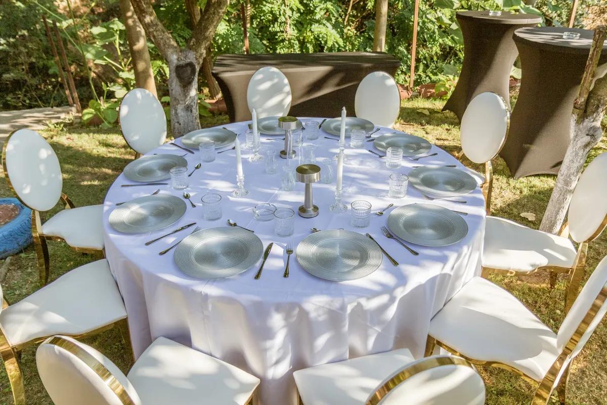 Event Rent oprema i postavka za proslavu na otvorenom — fotografija 7